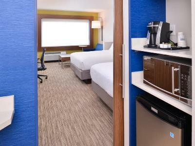 Hotel Express & By Ihg Madison
